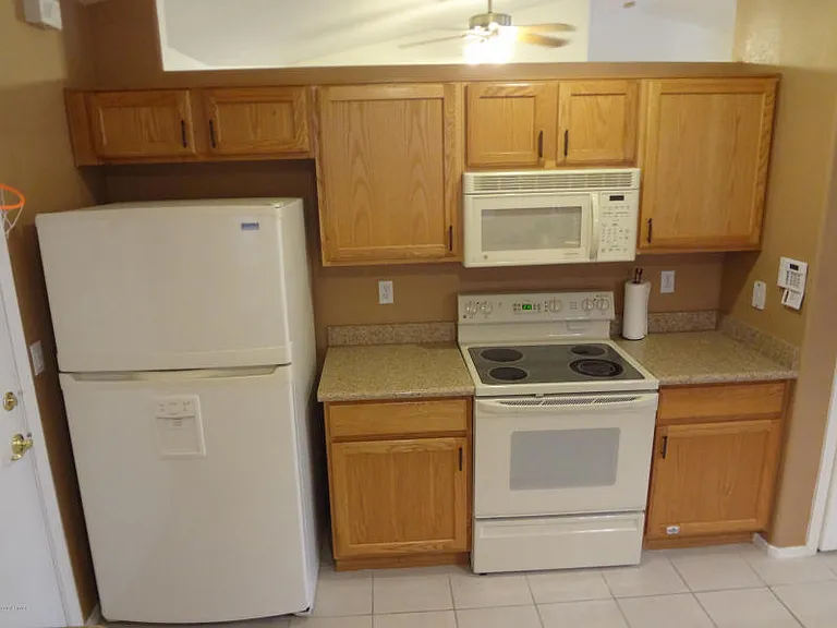 1341 W Bartlett Way — Photo 3