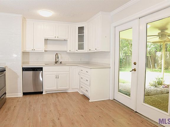 5th image of 7164 Meadow Park Ave