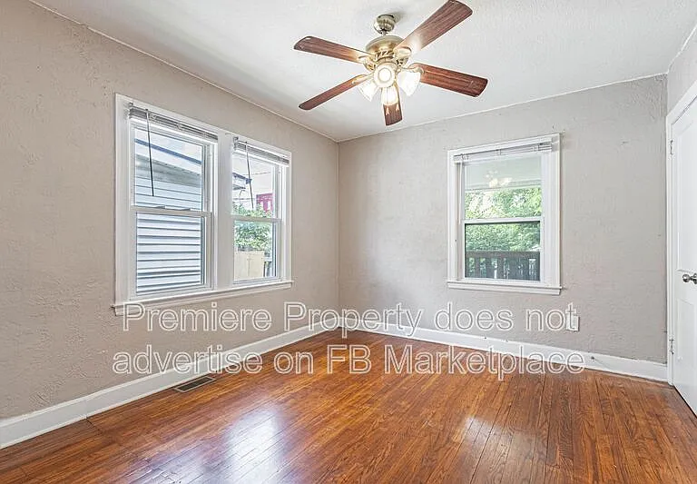 239 S Mill St — Photo 10