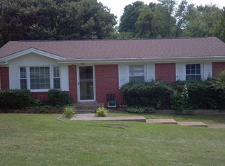 312 Clearview Dr, Clarksville, TN 37043