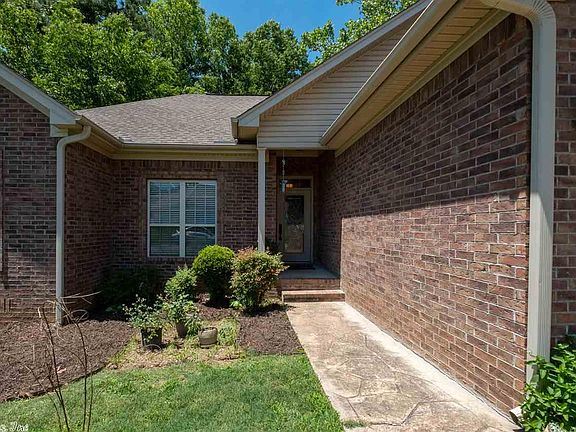 2nd image of 1126 English Oak Dr