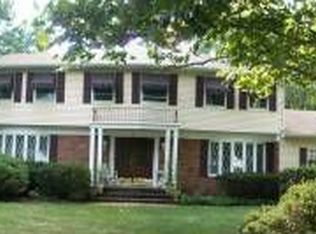 9 Merlin Pl, Pine Brook, NJ