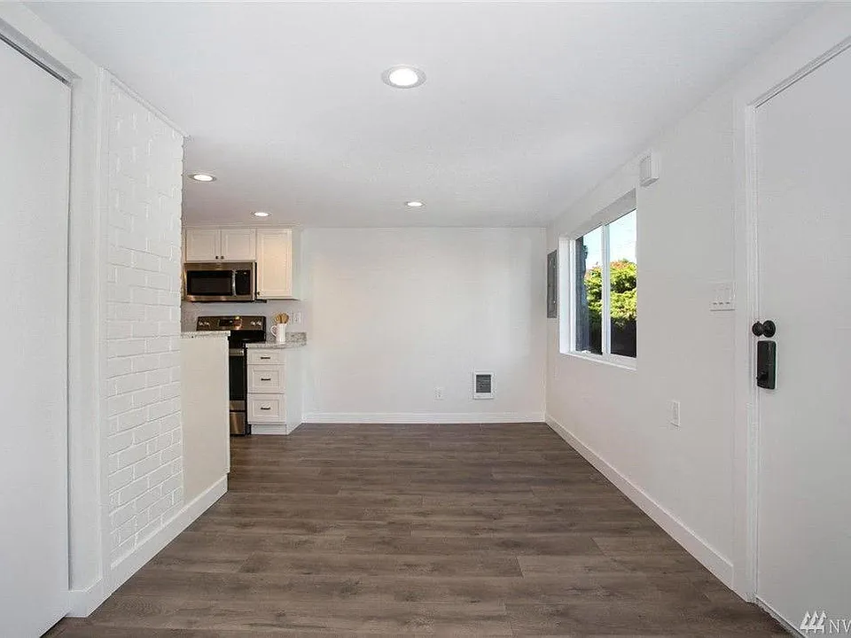 Dining area as viewed from entrance