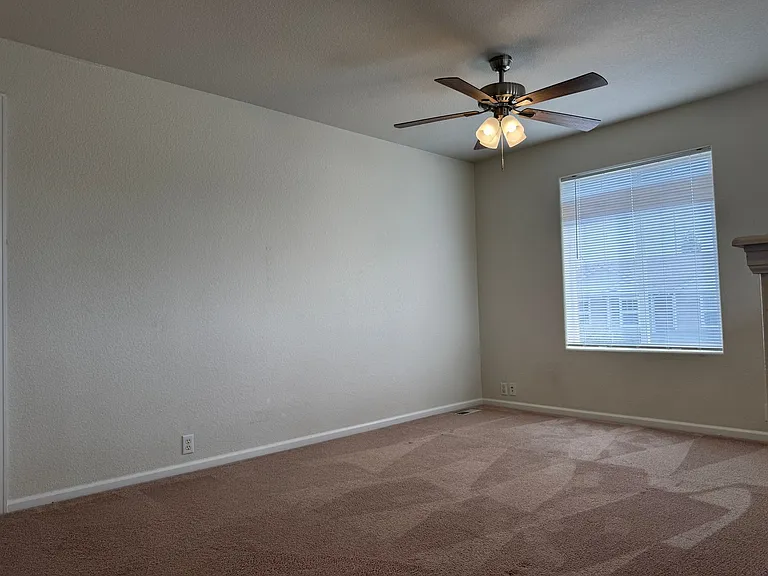 7681 Sandy Springs Point — Photo 10