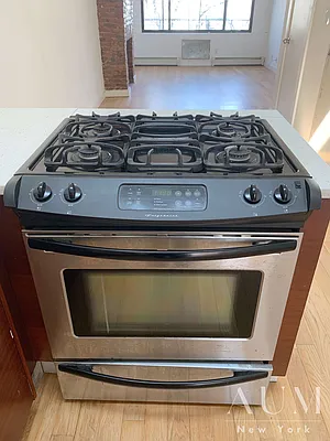 Rented by Zone Corp | media 14