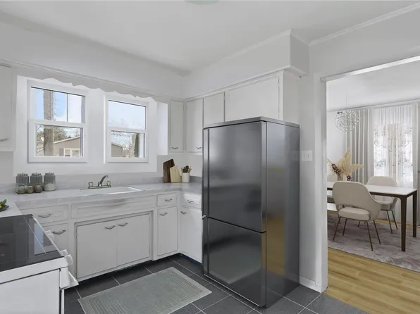 12 Falcon Road, Rocky Point, NY 11778