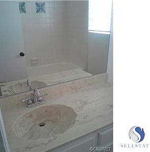 3rd image of 17151 Roscoe Blvd Unit 5