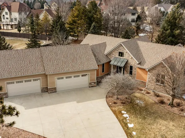 1315 Wicklow Ln SW, Rochester, MN 55902