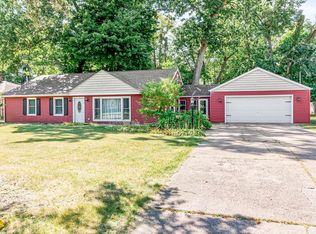 317 Sylvan Glen Dr, South Bend, IN 46615