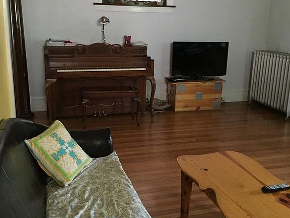 4th image of 11828 Clifton Blvd