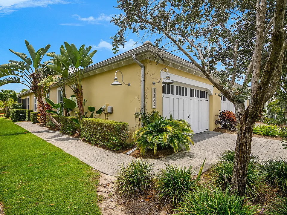 7162 Dominica Dr