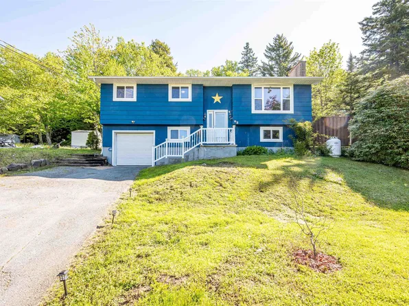 62 Marie Ave, Halifax, NS B3E 1A9