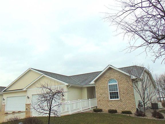 3rd image of 3179 Gaslight Dr