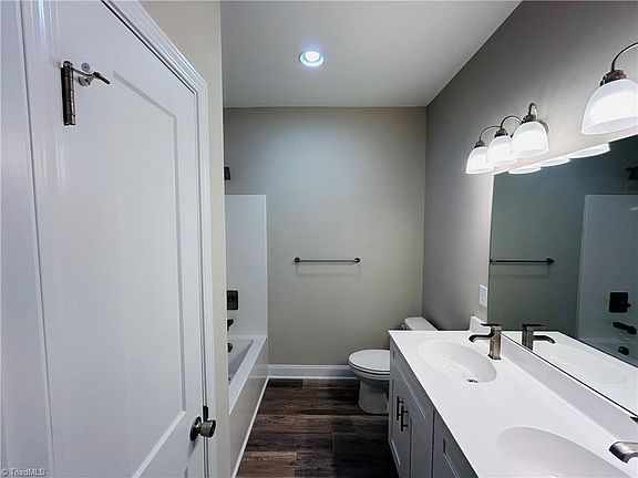 5th image of 1425 Faith Rd