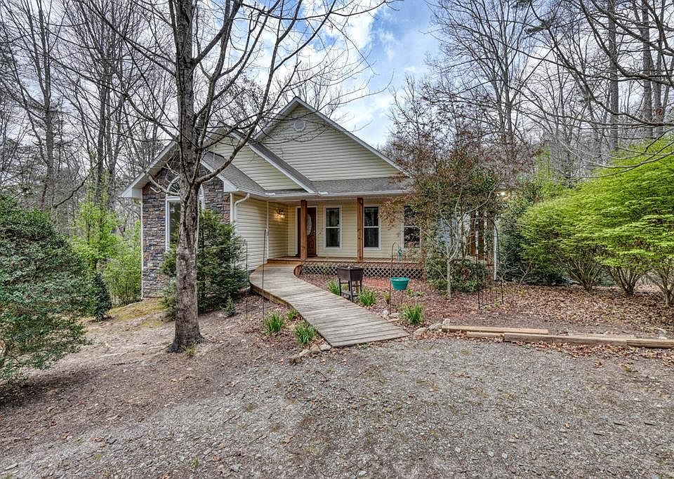 1st image of 339 Henderson Rd