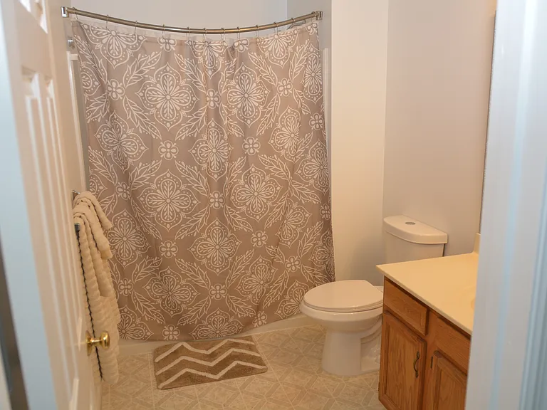 979 Kemper Meadow Dr — Photo 18