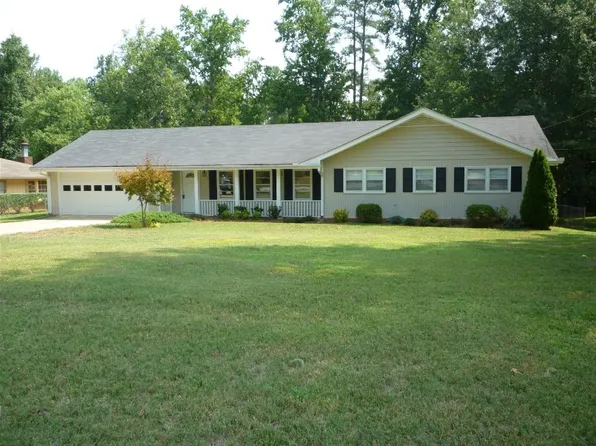 334 Nancy Ct, Lilburn, GA 30047