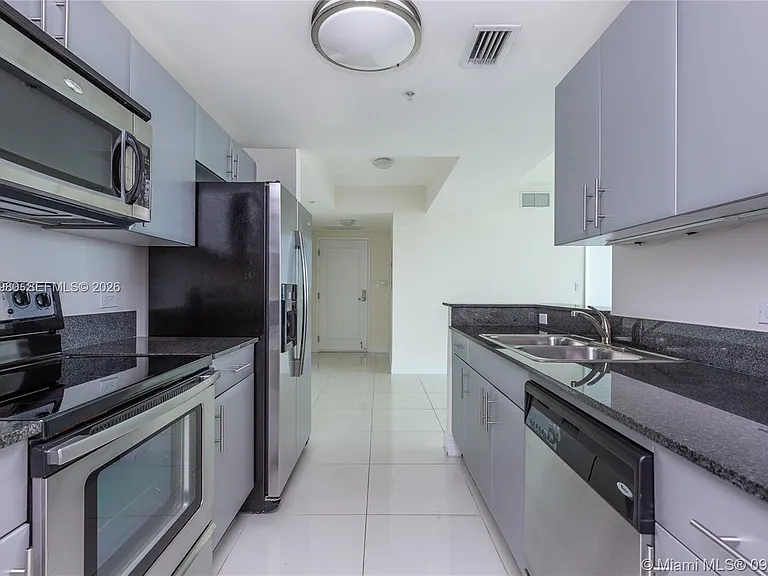 1871 NW South River Dr #902 — Photo 22