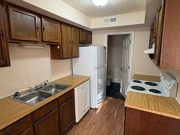 5th image of 1615 Highland Way #2