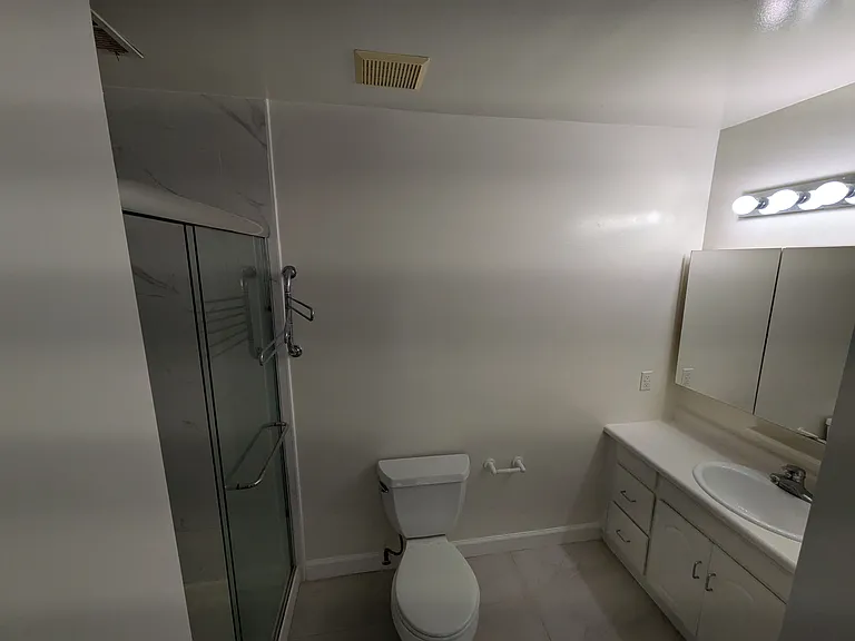 1409 Park Ave — Photo 10