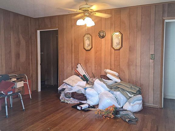 4th image of 3819 Alberta St