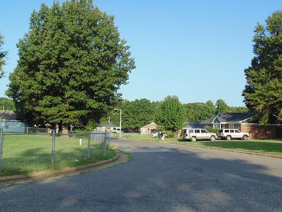 4th image of 1398 Wagon Trail Ln