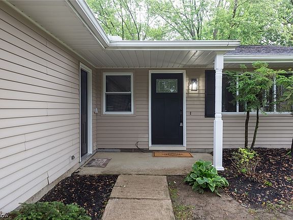 3rd image of 137 Nebraska Ave