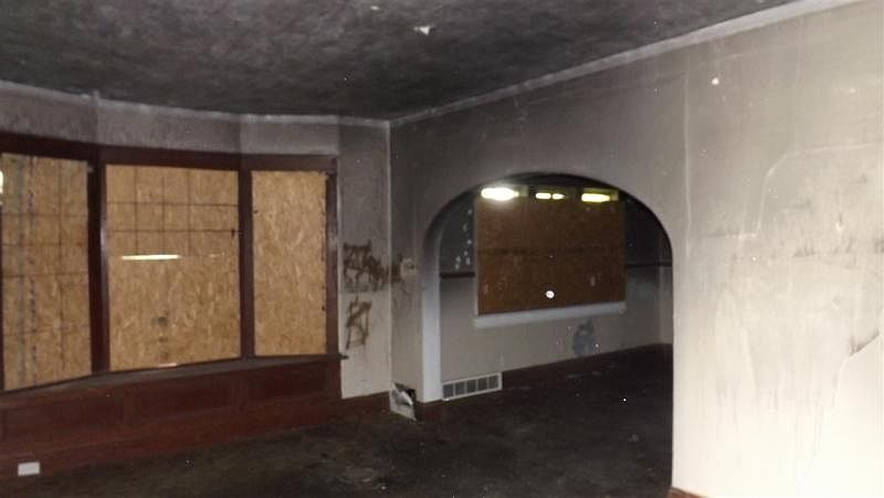 2nd image of 1016 E Calvert St