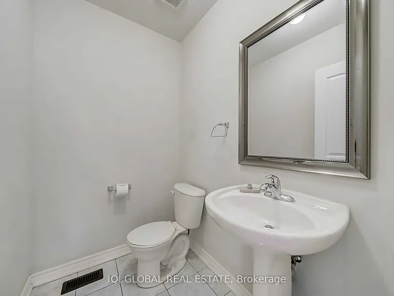 2 Bowkett Dr — Photo 16