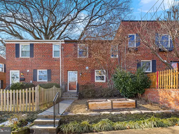 2916 Sycamore St, Alexandria, VA 22305