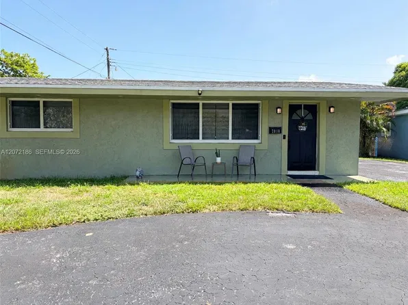 7810 NW 11th Ct, Pembroke Pines, FL 33024