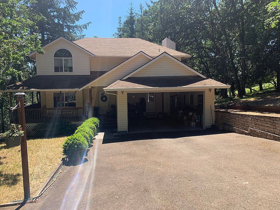 2nd image of 17771 SW Sunnyridge Ln