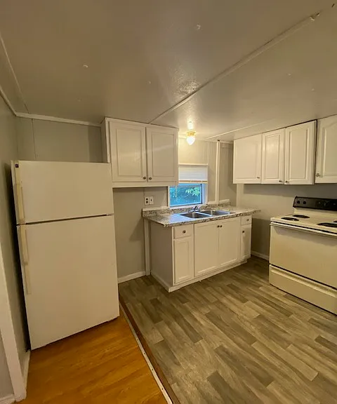 900 Kathleen Dr #48 — Photo 3