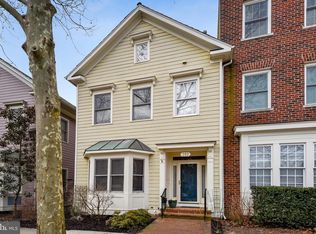 362 Hart Rd, Gaithersburg, MD 20878