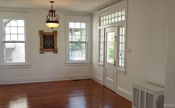 Entry/Front Parlor