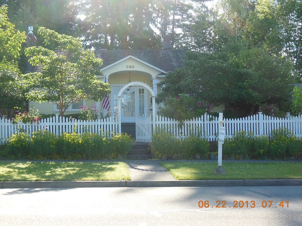 Orginal 1928 Craftsman Bungalow