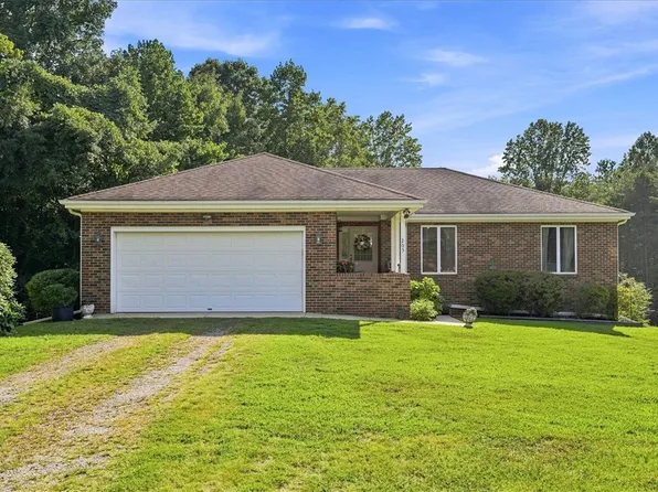205 Vera Holliday Rd, Six Mile, SC 29682
