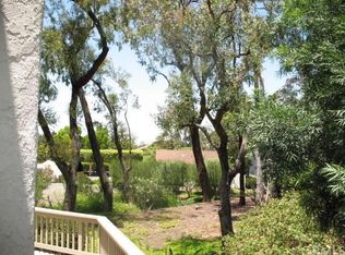 25 Rocky Knl, Irvine, CA 92612