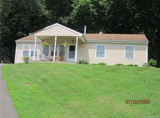 27 Jenna Rd, Wallingford, CT 06492