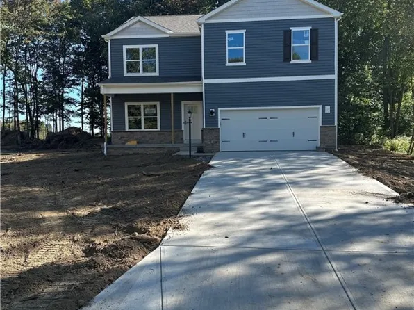 129 Winterwood Dr, Butler, PA 16001