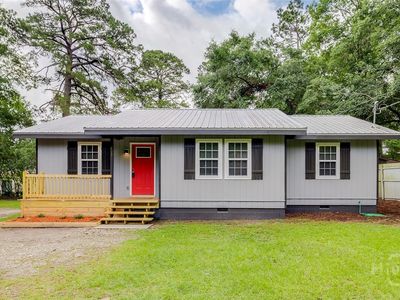 405 E 3rd St, Springfield, GA, 31329
