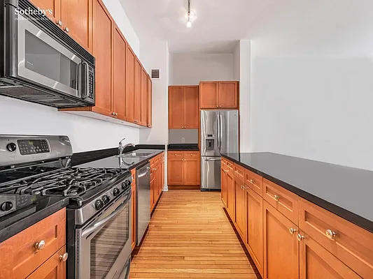 Sold by Sotheby's International Realty | media 7