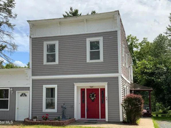 26 Halfmoon Drive, Waterford, NY 12188
