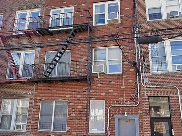 1424 71st St, Brooklyn, NY 11228