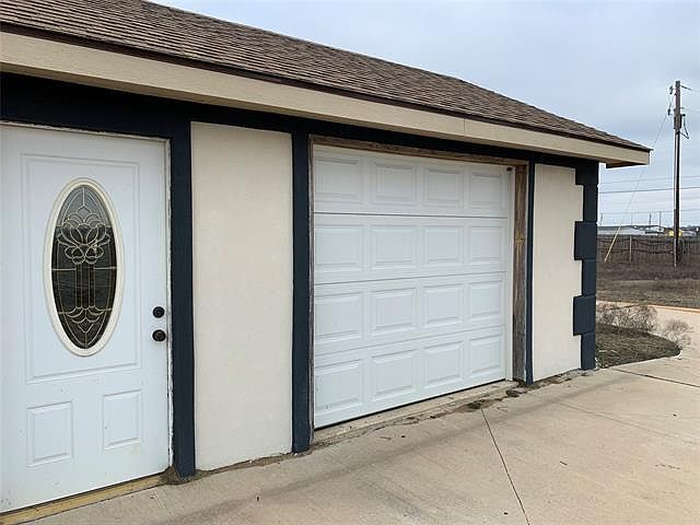 2nd image of 6013 Dewberry Ln