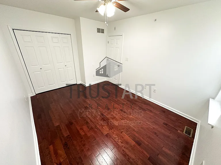 1816 N Front St #1-B — Photo 8