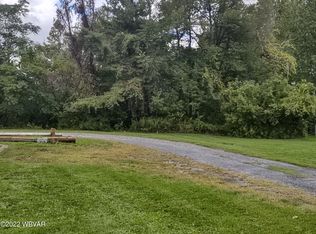 1872 Log Run Rd, Williamsport, PA 17701