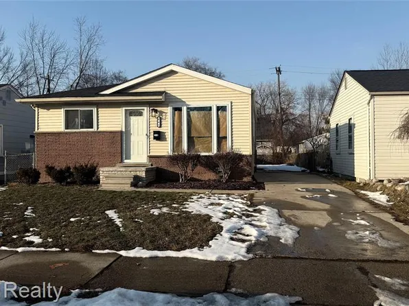641 E Brockton Ave, Madison Heights, MI 48071