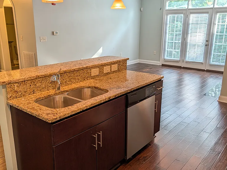 134 Sunset Cir #305 — Photo 28