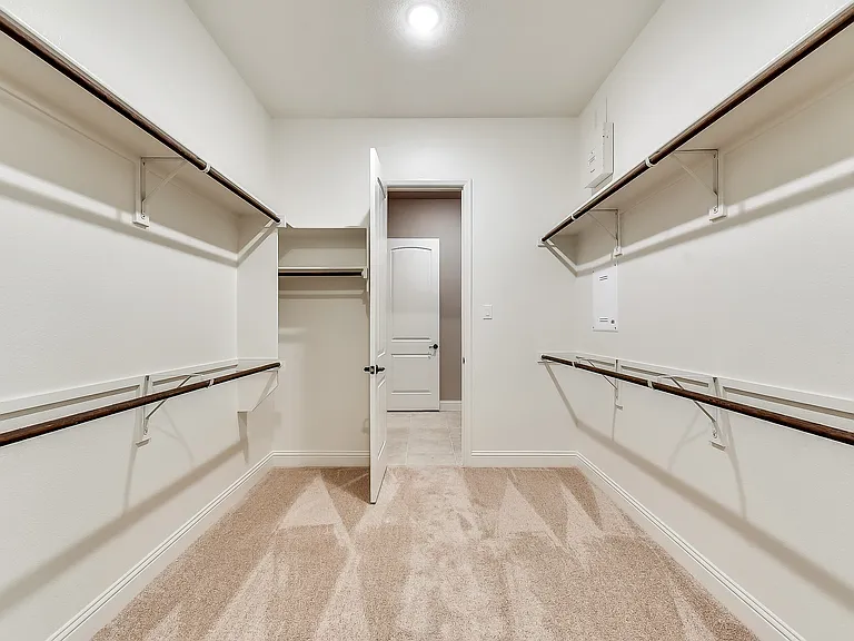 810 Elm Park Dr — Photo 22